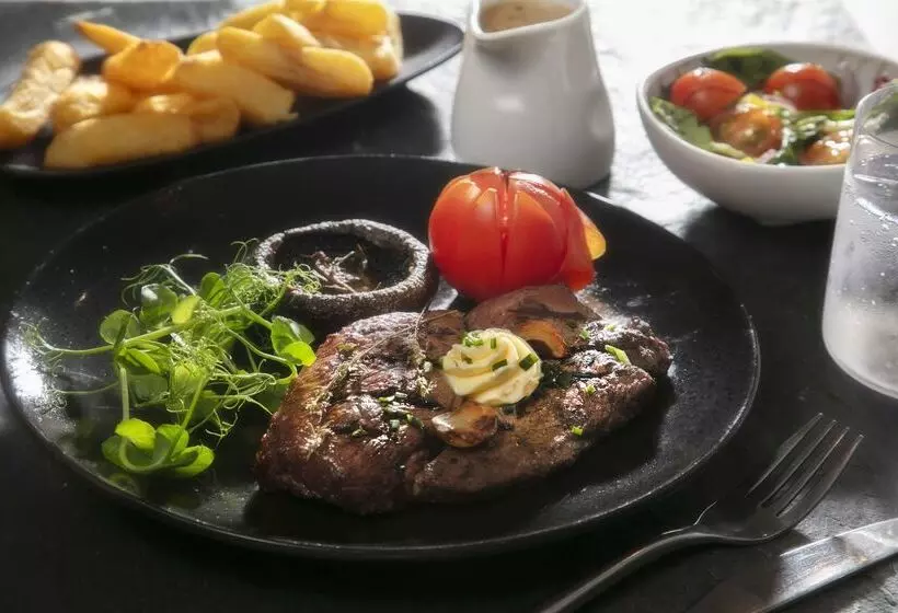 Best Western Premier Heronston Hotel & Spa