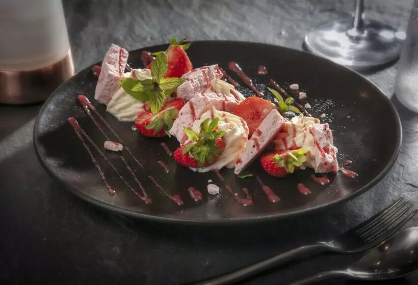 Best Western Premier Heronston Hotel & Spa