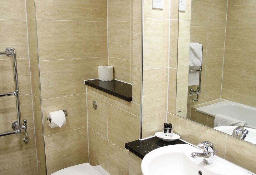 Best Western Premier Heronston Hotel & Spa