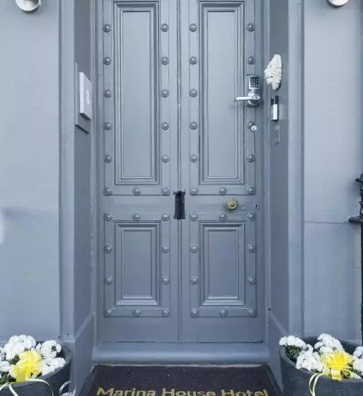 Hotelli Innit Marina