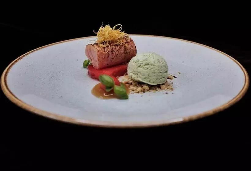 Cantley House Hotel   Wokingham