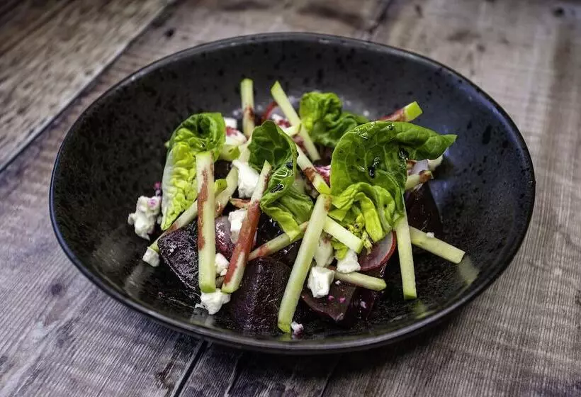 Cantley House Hotel   Wokingham