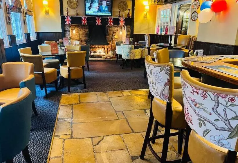 ホテル Crown & Cushion