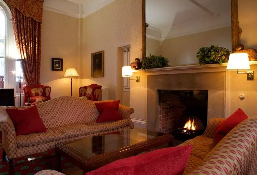 فندق Flitwick Manor