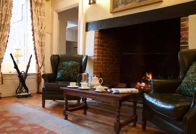 فندق Flitwick Manor