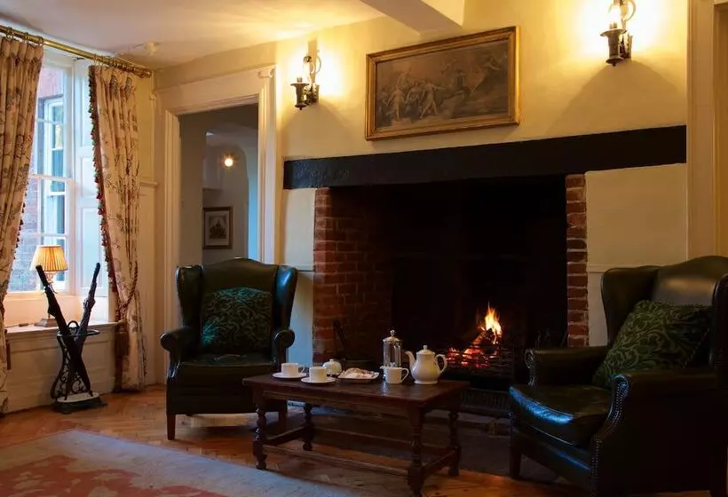 فندق Flitwick Manor