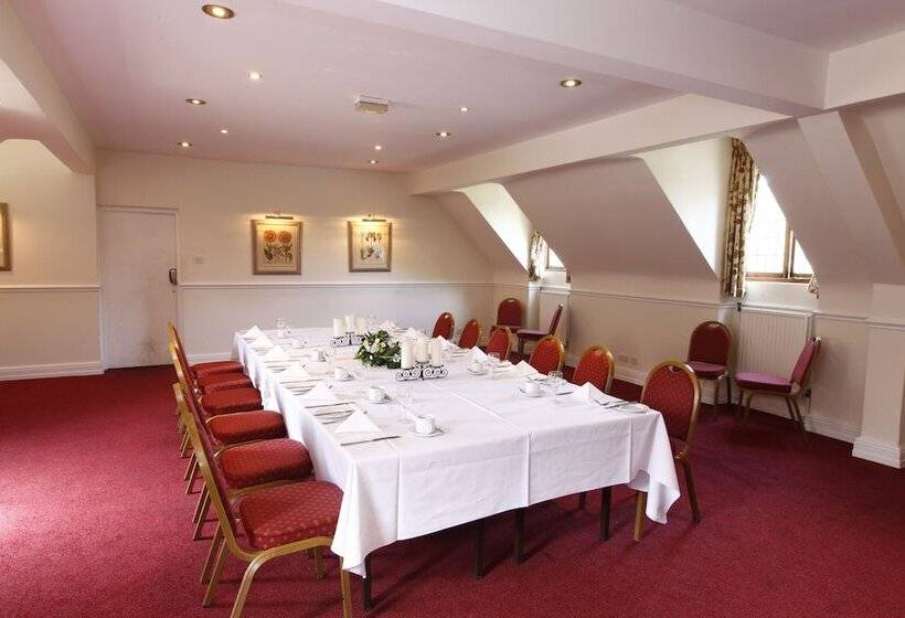 호텔 Telford Madeley Court