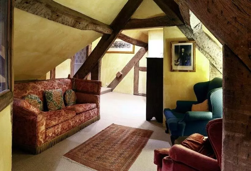 Отель Telford Madeley Court