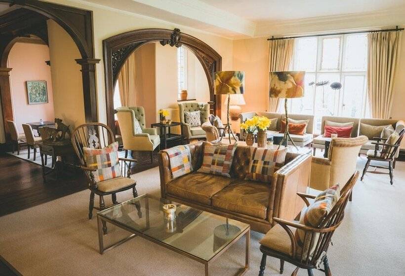 Hotel The Coedymwstwr