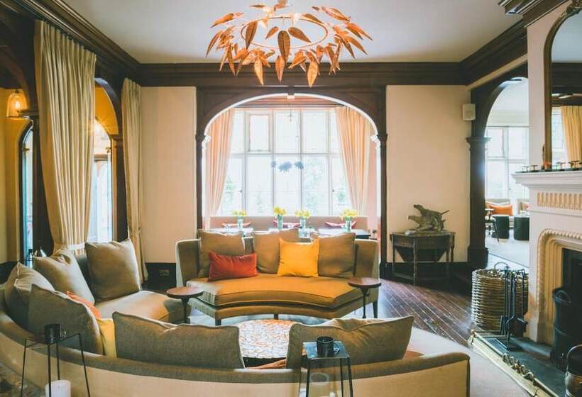 Hotel The Coedymwstwr