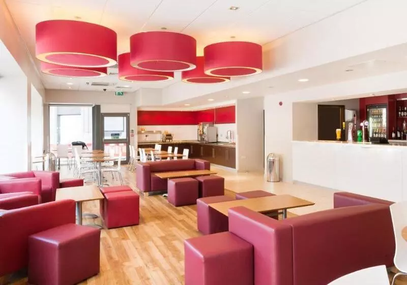 酒店 Travelodge Loughborough Central