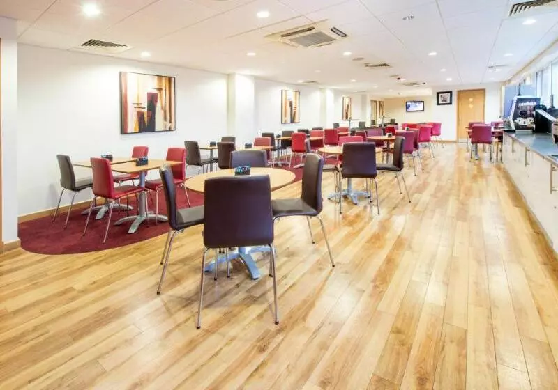 酒店 Travelodge Loughborough Central