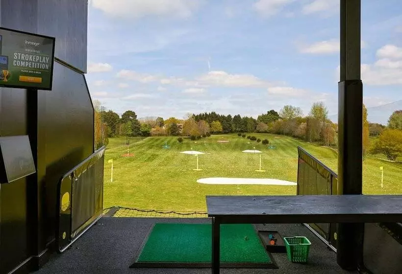 هتل Ufford Park Resort