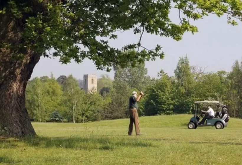 هتل Ufford Park Resort