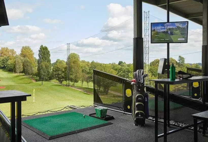 هتل Ufford Park Resort