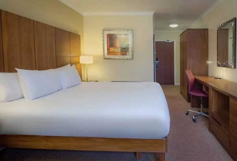 Delta Hotels By Marriott Milton Keynes