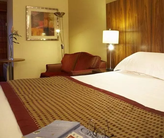 Delta Hotels By Marriott Milton Keynes