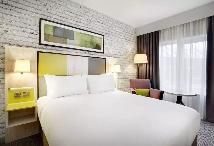 Отель Leonardo Manchester Central