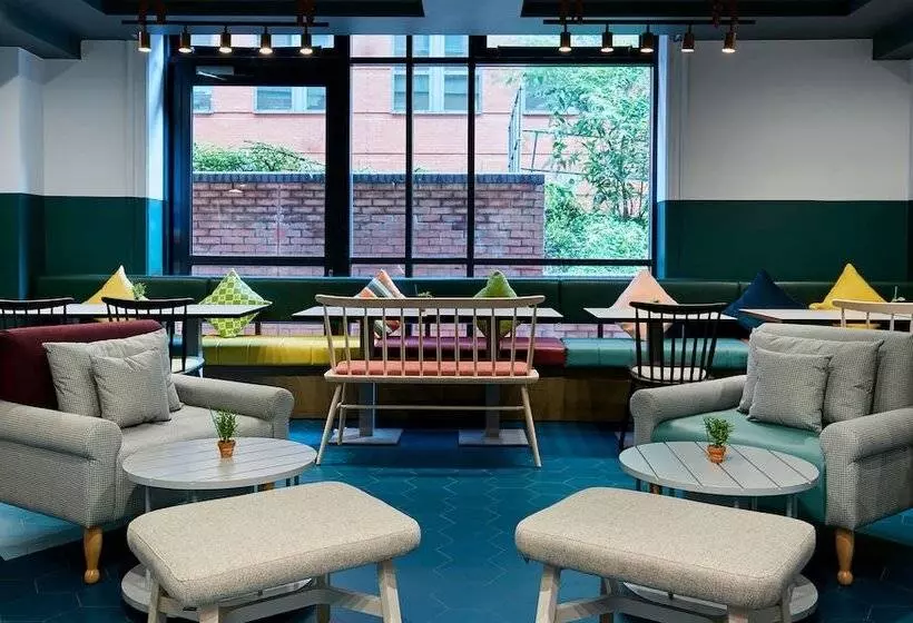 Отель Leonardo Manchester Central