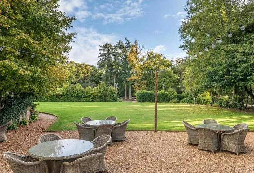 Отель Moorhill House Bed & Breakfast