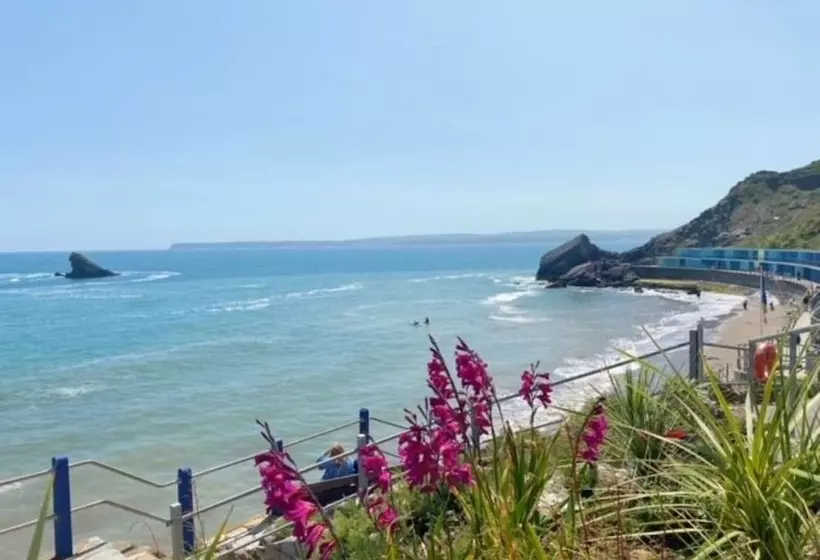 ホテル The Osborne