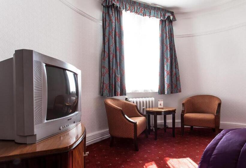 هتل Prince Of Wales