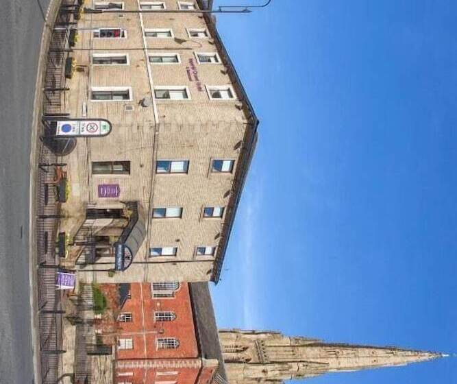 هتل The Imperial Crown