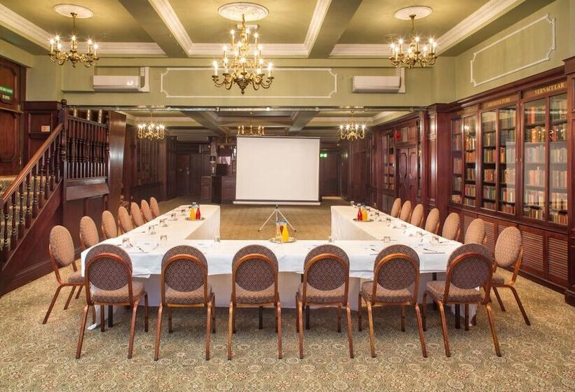 هتل The Imperial Crown