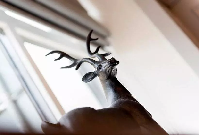 בית מלון כפרי The Imperial Crown