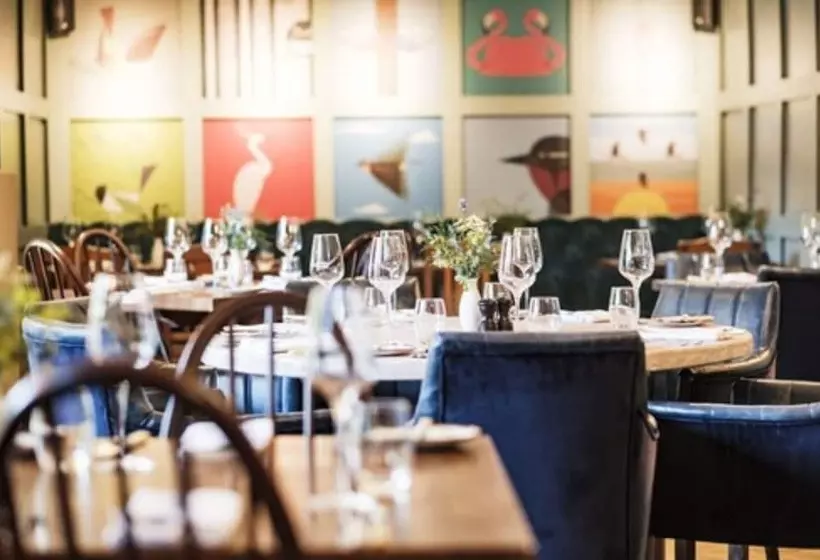 Отель The Methuen Arms