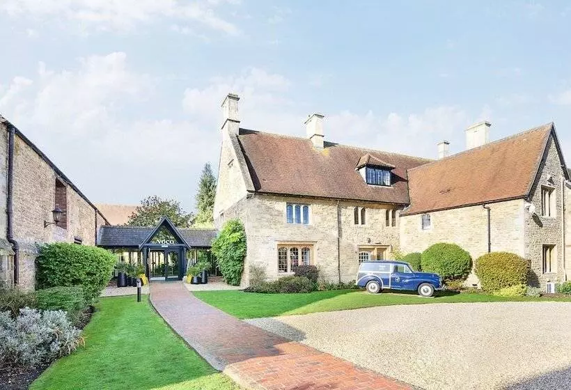 בית מלון כפרי Voco Oxford Thames, An Ihg