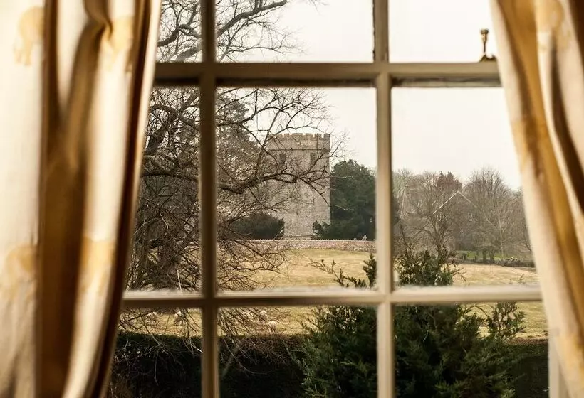 Peterstone Court Country House Restaurant & Spa