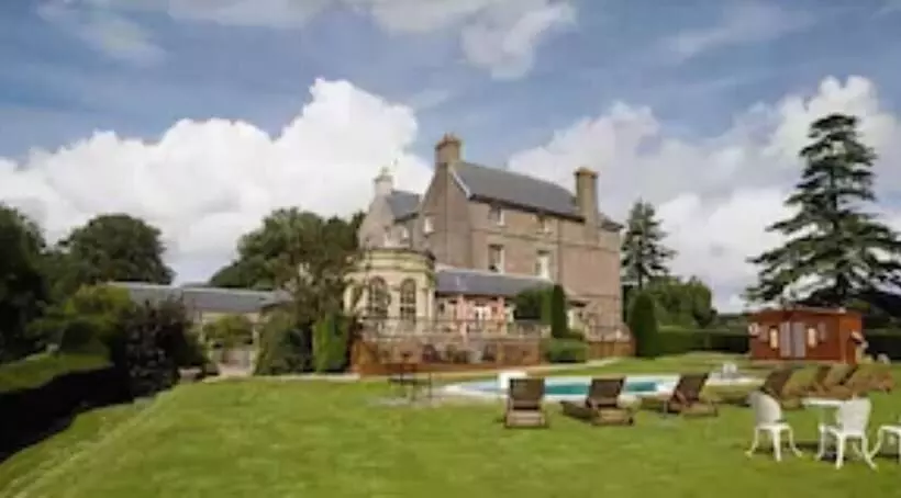 Peterstone Court Country House Restaurant & Spa