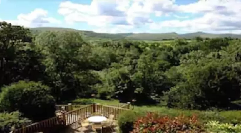 Peterstone Court Country House Restaurant & Spa