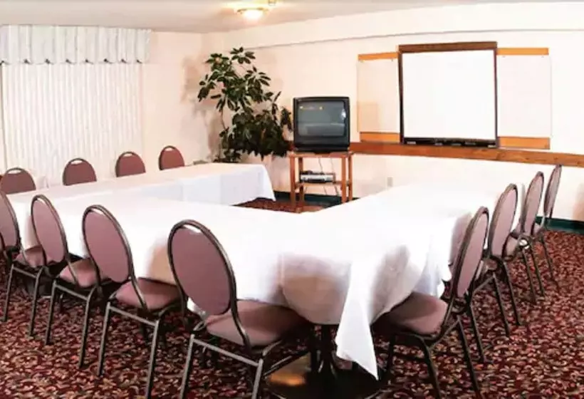 ホテル Admiral Inn Burlington