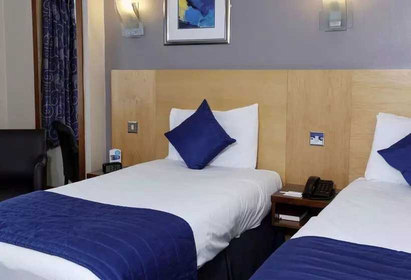 בית מלון כפרי Best Western Gatwick Skylane