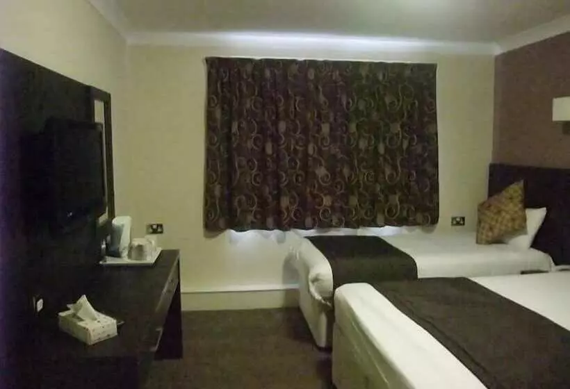 בית מלון כפרי Best Western Gatwick Skylane