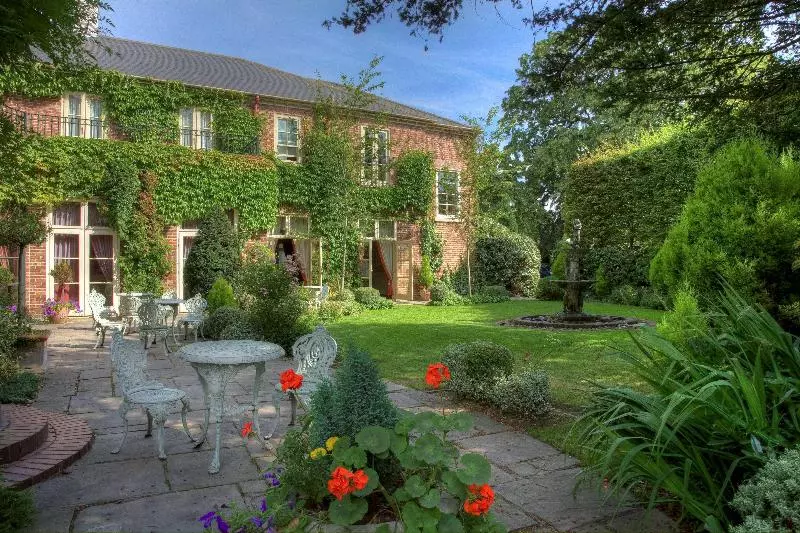 York Pavilion Hotel, Sure Hotel Collection By Best Western