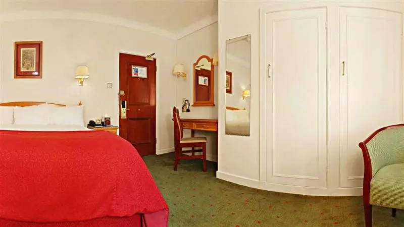 호텔 Birch Selsdon