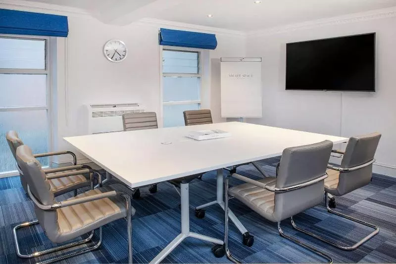 호텔 Birch Selsdon