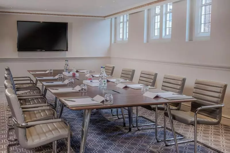 호텔 Birch Selsdon