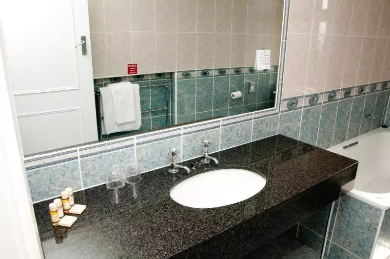 호텔 Birch Selsdon