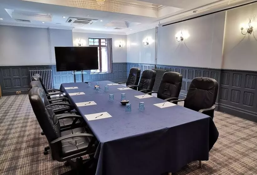 Stanhill Court Hotel, A Member Of Radisson Individuals