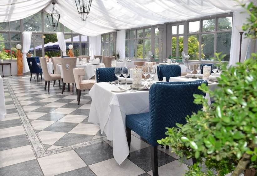 Stanhill Court Hotel, A Member Of Radisson Individuals