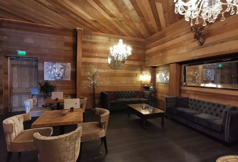 Stanhill Court Hotel, A Member Of Radisson Individuals