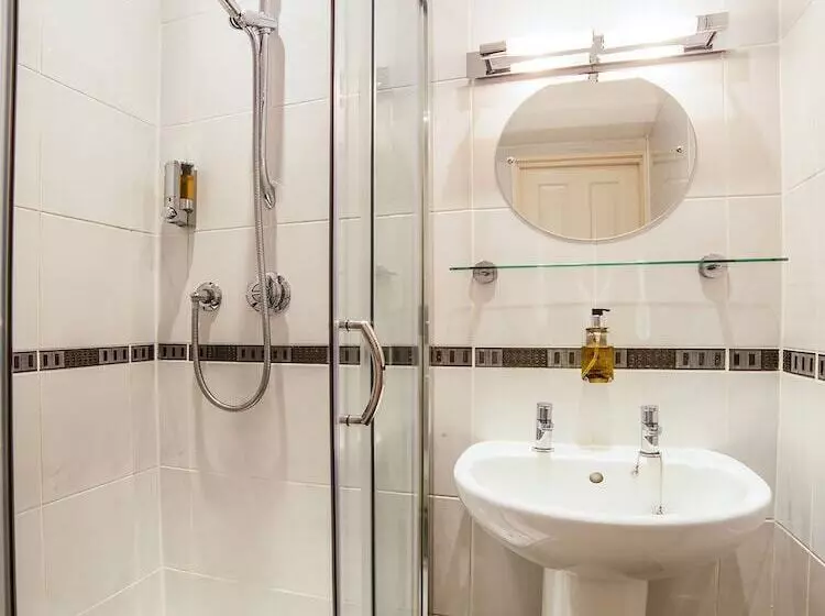 ホテル Ravensworth