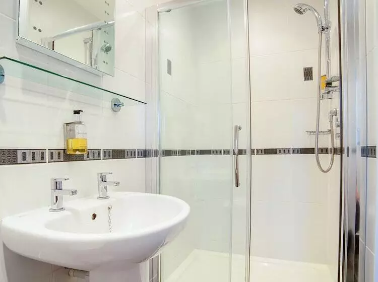 ホテル Ravensworth