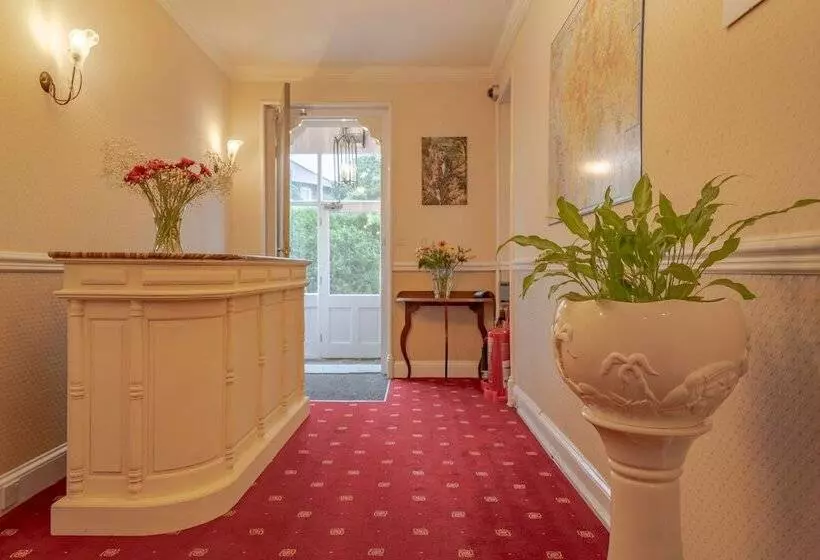 ホテル Ravensworth