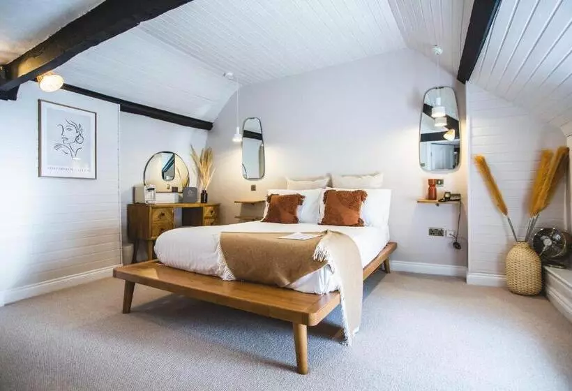 Отель The Wild Hare