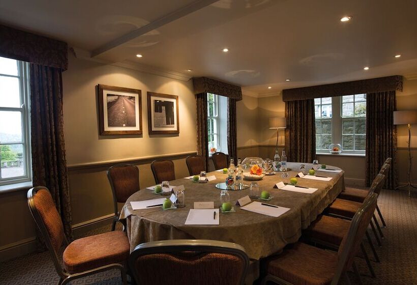 Wood Hall Hotel & Spa